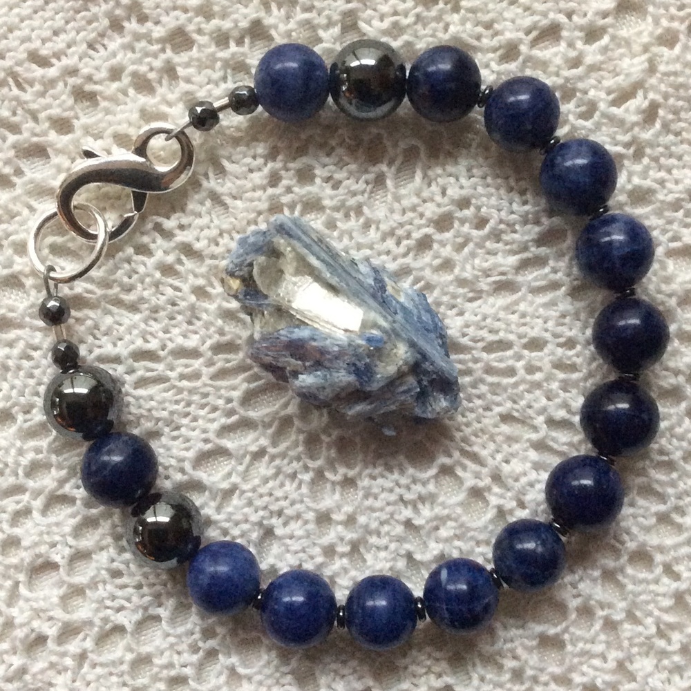 sodalite & hematite bracelet ⭐️ handmade ⭐️ NWT ⭐️